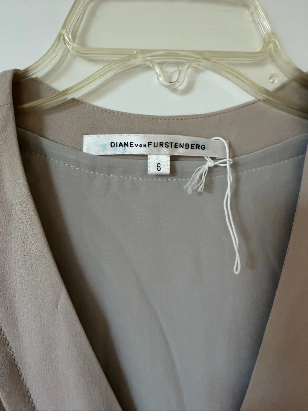 DIANE VON FURSTENBERG (DVF) Taupe ‘Twiggy’ Hot Fix Check Dress Size 6 $645 - Picture 2 of 5
